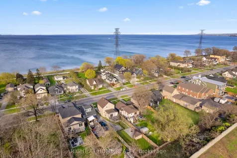 204 Beach Boulevard Hamilton ON L8H 6V9