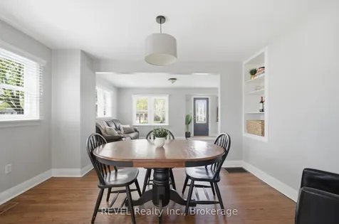 35 Hatter Avenue Welland ON L3C 3P4