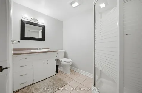 35 Hatter Avenue Welland ON L3C 3P4