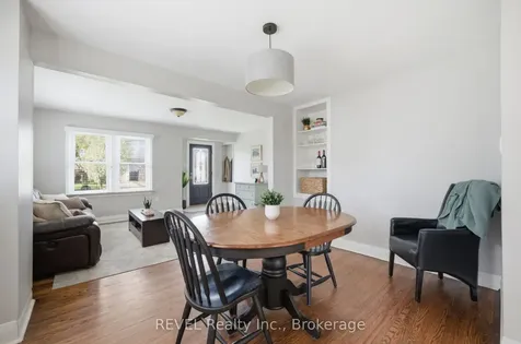 35 Hatter Avenue Welland ON L3C 3P4