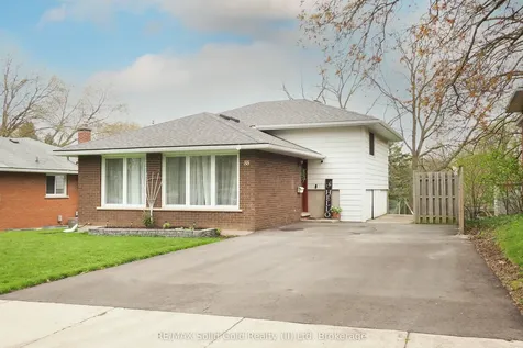 Crescent Kitchener ON N2M 4N4