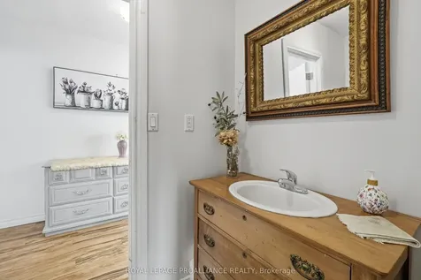 306 Dufferin Avenue Belleville ON K8N 3X7