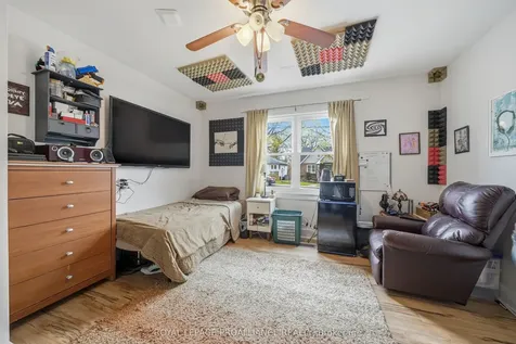 306 Dufferin Avenue Belleville ON K8N 3X7