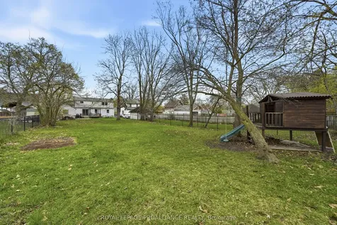 306 Dufferin Avenue Belleville ON K8N 3X7