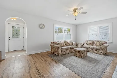 306 Dufferin Avenue Belleville ON K8N 3X7