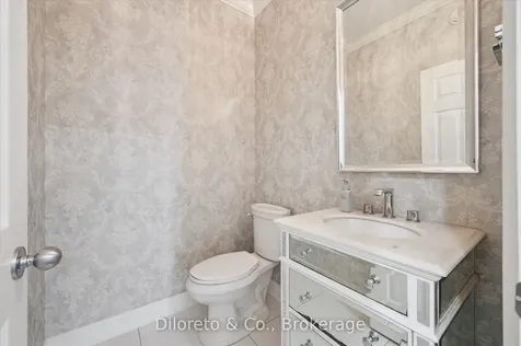 4 Zaduk Place Guelph ON N1G 0A7