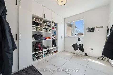 4 Zaduk Place Guelph ON N1G 0A7