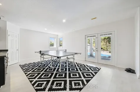 4 Zaduk Place Guelph ON N1G 0A7