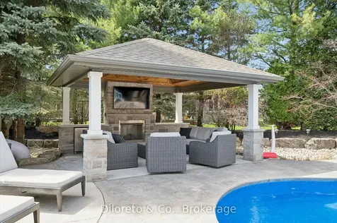 4 Zaduk Place Guelph ON N1G 0A7