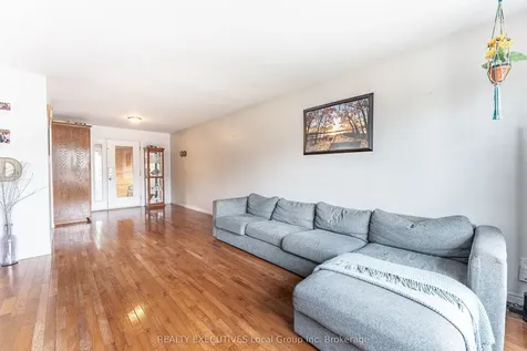699 Norman Avenue North Bay ON P1B 8C2