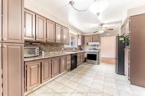 699 Norman Avenue North Bay ON P1B 8C2