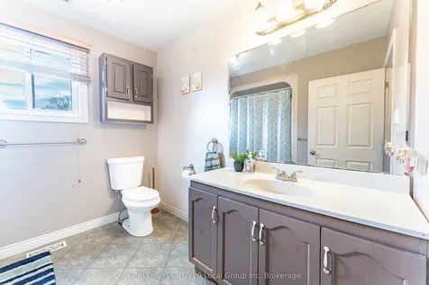 699 Norman Avenue North Bay ON P1B 8C2