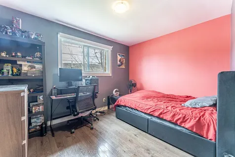 699 Norman Avenue North Bay ON P1B 8C2