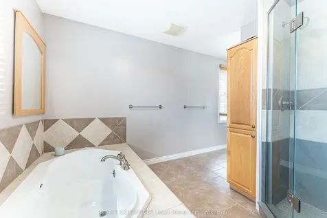 699 Norman Avenue North Bay ON P1B 8C2