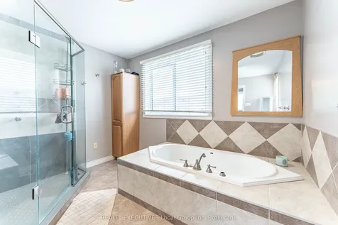 699 Norman Avenue North Bay ON P1B 8C2