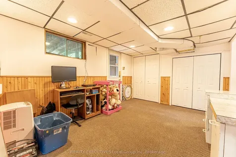 699 Norman Avenue North Bay ON P1B 8C2