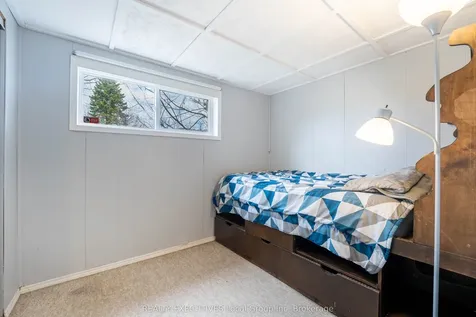 699 Norman Avenue North Bay ON P1B 8C2