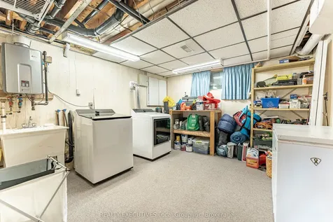 699 Norman Avenue North Bay ON P1B 8C2