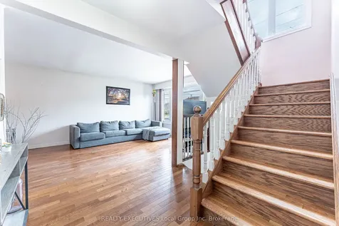 699 Norman Avenue North Bay ON P1B 8C2