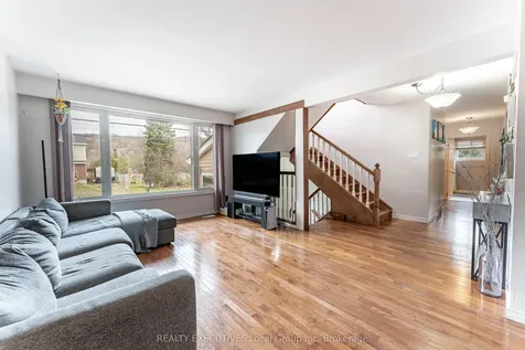 699 Norman Avenue North Bay ON P1B 8C2