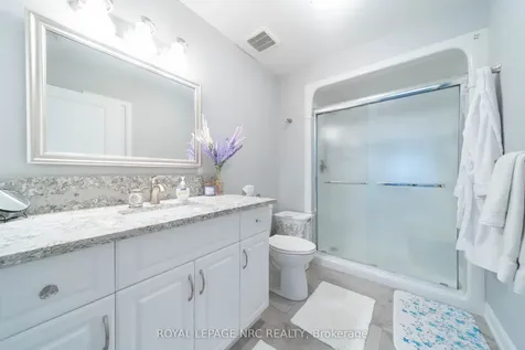 4644 Pettit Avenue Niagara Falls ON L2E 0B4