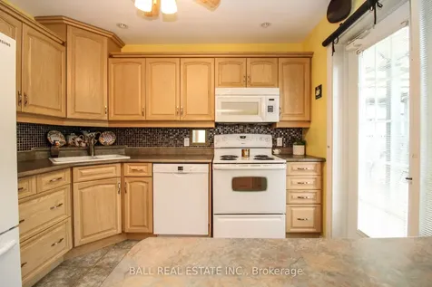 90 Parkdale Avenue Selwyn ON K9L 1K4
