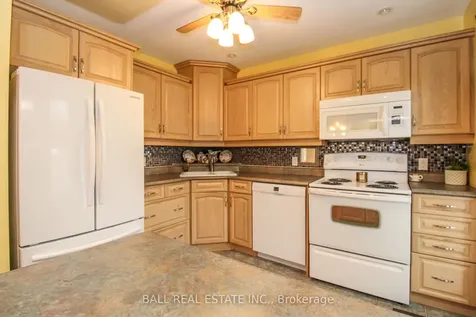 90 Parkdale Avenue Selwyn ON K9L 1K4