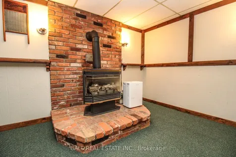 90 Parkdale Avenue Selwyn ON K9L 1K4