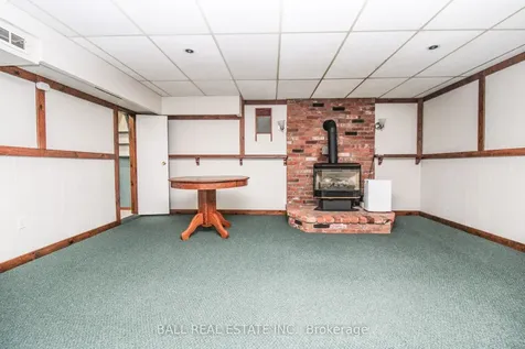 90 Parkdale Avenue Selwyn ON K9L 1K4
