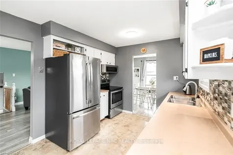 34 Oswego Park Road Haldimand ON N1A 2W2