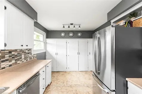 34 Oswego Park Road Haldimand ON N1A 2W2