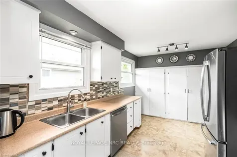 34 Oswego Park Road Haldimand ON N1A 2W2