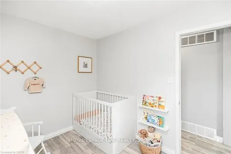 34 Oswego Park Road Haldimand ON N1A 2W2