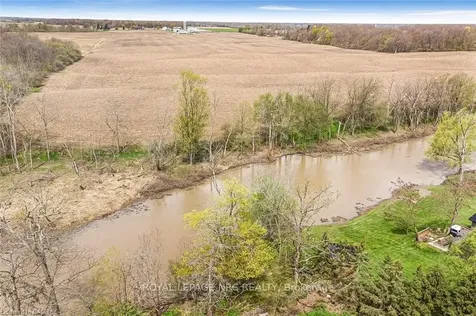 34 Oswego Park Road Haldimand ON N1A 2W2