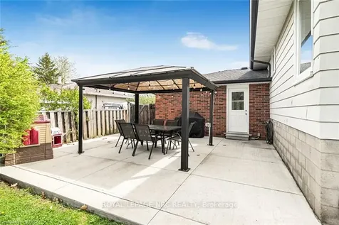 34 Oswego Park Road Haldimand ON N1A 2W2