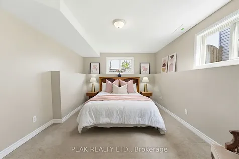 157 Whitlaw Way Brant ON N3L 4C9