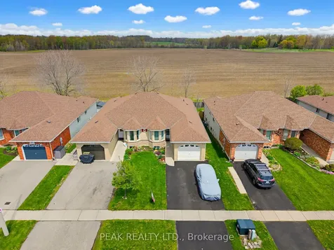 157 Whitlaw Way Brant ON N3L 4C9