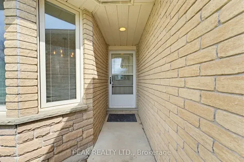 157 Whitlaw Way Brant ON N3L 4C9