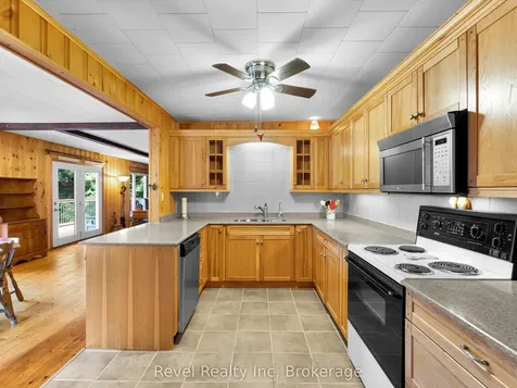 1022 Bird Lake Crescent Bracebridge ON P1L 1X1