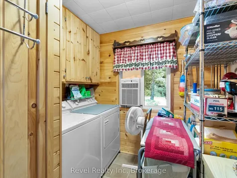 1022 Bird Lake Crescent Bracebridge ON P1L 1X1
