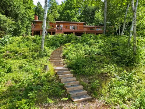 1022 Bird Lake Crescent Bracebridge ON P1L 1X1