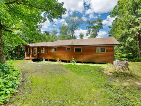 1022 Bird Lake Crescent Bracebridge ON P1L 1X1