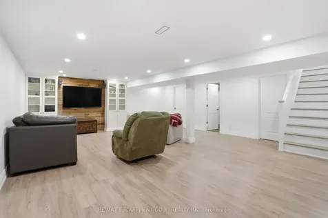 2114 Golf Club Road Hamilton ON L0R 1P0