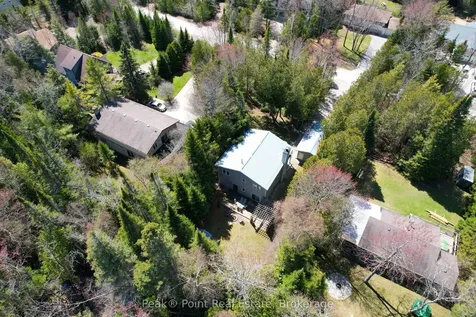 611 York Avenue South Bruce Peninsula ON N0H 2G0