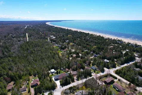 611 York Avenue South Bruce Peninsula ON N0H 2G0