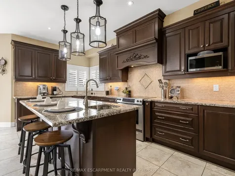 4957 Gilmore Street Lincoln ON L3J 0G9