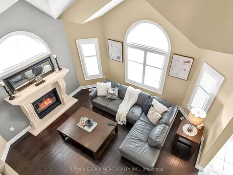 4957 Gilmore Street Lincoln ON L3J 0G9