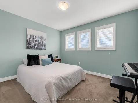 4957 Gilmore Street Lincoln ON L3J 0G9