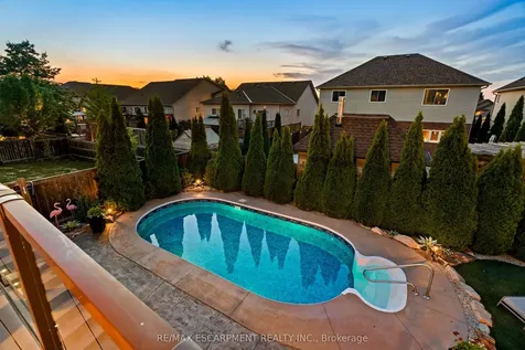 4957 Gilmore Street Lincoln ON L3J 0G9