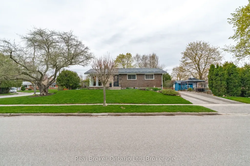 6 Eleanor Court Guelph ON N1E 1S7